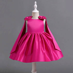 Vestido de Fiesta Rosa Intenso de Alta Calidad, Ecológico y Transpirable para Niñas de 1 a 12 Años, Elegante con Lazo en el Hombro, Largo hasta la Rodilla, Corte en A, Satén de Lujo - Product Image 3