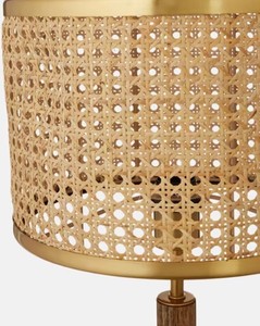 Lampe de table en métal doré de luxe |   Design Européen Écologique |   Ampoule à culot E26 pour usage hôtelier |   Éclairage décoratif moderne - Product Image 4