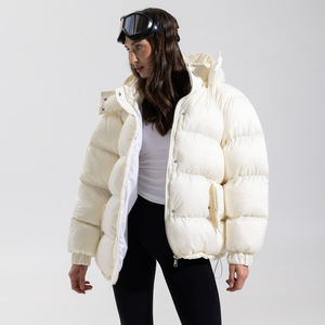 Vestes d'hiver personnalisées OEM de haute qualité, vêtements d'extérieur, veste matelassée à fermeture éclair pour femmes - Product Image 1