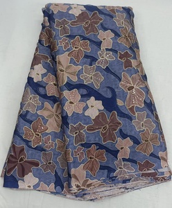 Tela Premium 100% Poliéster Bordada de Secado Rápido, Ecológica, de Alto Gramaje (80 GSM), 43/44 Pulgadas de Ancho, para Blazers/Trajes de Mujer - Product Image 3