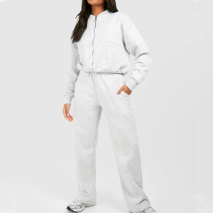 Ensemble de survêtement streetwear oversize pour femme, avec logo personnalisé, coupe large, en molleton mi-lourd délavé à l'acide, pour le sport et les loisirs, vente en gros OEM - Product Image 4