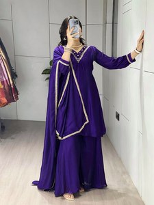 Conjunto de Kurta y Palazzo Vichitra de Calidad de Exportación con Cuello Bordado, Palazzo con Elástico Completo y Dupatta con Borde de Encaje - Product Image 1