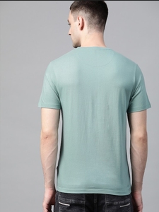 T-shirt décontracté à manches courtes vert clair pour homme, en coton popeline tricoté respirant, idéal pour l'été - Product Image 4