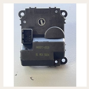 ชุดควบคุมเครื่องทำความร้อน (ECU) รุ่น H40073-0530 สำหรับ Kia Sportage MK2 2.0 CRDI ที่ใช้ร่วมกันได้ - Product Image 4
