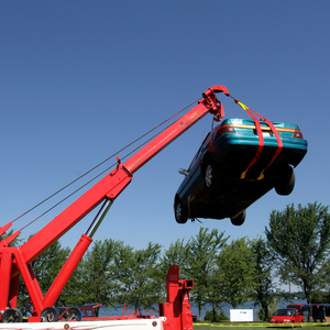 Corde de remorquage robuste Roadpower, sangle de récupération durable de 8 m avec boucles renforcées, idéale pour les véhicules tout-terrain, les voitures et les camions - Product Image 4