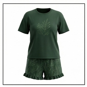 Ensemble de shorts en tricot pour femmes, 2 pièces, imprimé floral vert, t-shirt à col rond à manches courtes avec volants au-dessus du genou, tenue décontractée - Product Image 1