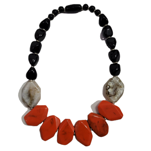 Collar de Resina Moderno y Elegante con Cuentas y Cadenas para Fiesta - Product Image 1