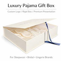 Boîte cadeau rigide en deux parties, personnalisée, de luxe, avec laminage mat et gaufrage, pour pyjamas, lingerie de mariée, chaussettes et vêtements de nuit de mariage