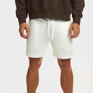 Achetez maintenant des shorts de sport pour hommes, shorts d'entraînement à séchage rapide avec ceinture élastique, logo personnalisé OEM, fournisseur en gros - Product Image 3