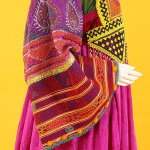 Vestido Afgano Kutchi en Oferta, Vestido Étnico Afgano Hecho a Mano con Espejos, Vestido Tradicional de la Cultura Afgana para Mujer - Product Image 6