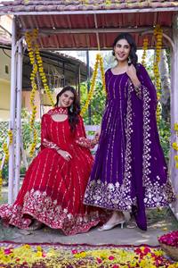 Robe longue de créateur pour femme et dupatta, fabriquées en Inde - Product Image 5