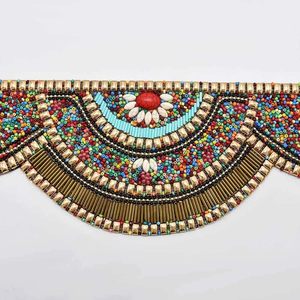 Ceinture décorative brodée à la main avec un motif ethnique coloré pour les accessoires de tenue de mariée et de festival - Product Image 1