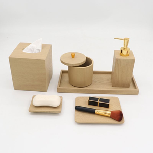 Juego de Accesorios de Baño de Resina con Acabado de Madera, Estilo Europeo Moderno para Hotel, en Oferta - Product Image 1