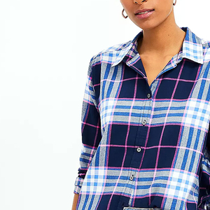Chemises en flanelle pour femmes, design uni décontracté, chemises à boutons, manches longues, coupe régulière de qualité supérieure, logo sur le devant, 100% coton, respectueuses de l'environnement - Product Image 4