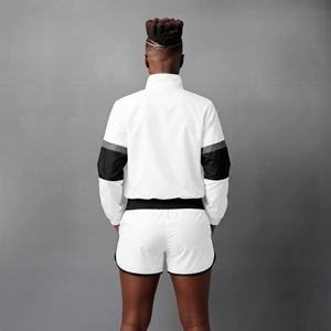 Ensemble veste et short zippés OEM pour femme, logo imprimé DTF personnalisé, ensemble deux pièces écologique 100% nylon coupe-vent pour femme - Product Image 5