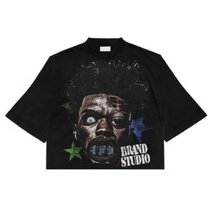 Camiseta Negra Oversize con Gráficos 3D y Diseño de Rostro Impreso, Manga Corta, Cuello Redondo, Estilo Urbano, Crop Top para Hombre - Product Image 1