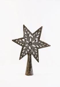 Décor de Noël EUROHOME : Étoile dorée en métal pour sapin, 20 cm, avec cônes de pin, base sur pied, design classique et durable pour intérieur - Product Image 3