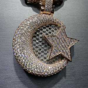 Pendentif unisexe de luxe Hip Hop en argent sterling 925 plaqué or 18 carats, entièrement serti de moissanite, motif demi-lune étoile, sertissage griffe Dvars - Product Image 6