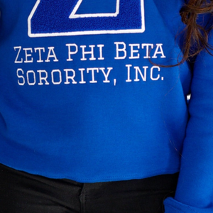 Sudadera de Chenilla Zeta Phi Beta Big Z para Mujer, Azul, con Letras Griegas Bordadas, Estilo Casual - Product Image 4