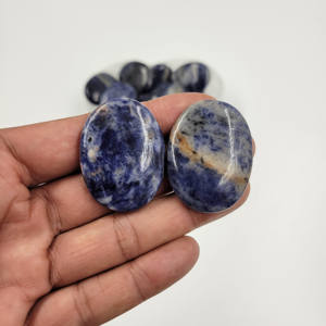 Última mejor calidad hecha a mano Feng Shui amor curación óvalos planos sodalita cristal Natural cuarzo pulido piedra preciosa tallada - Product Image 1