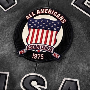 Chaqueta Bomber de Cuero Negra Premium "American Flight Icon" |   Parches de piel de vaca auténtica de primera calidad de la marca Avirex USA para uniformes de vuelo. - Product Image 4
