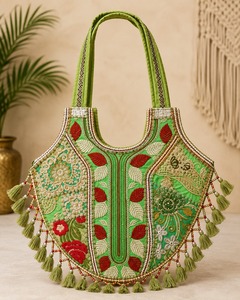 Elegante bolso de mano bohemio de macramé para mujer, hecho a mano con cuerda de algodón, ideal para vacaciones de verano y conjuntos de playa. - Product Image 1