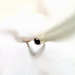 Bague ovale en onyx noir classique faite à la main en argent sterling 925 de haute qualité pour femmes - Product Image 2