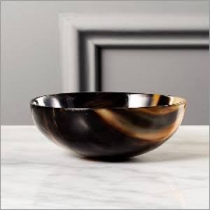 Bol de service en corne de buffle de style américain léger, écologique, fait main, compatible lave-vaisselle, de la marque ILAHI, pour salade et repas. - Product Image 6