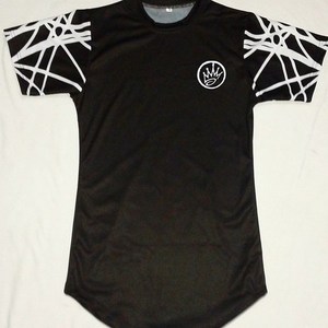 T-shirt personnalisé pour homme en coton premium pour collections streetwear, motif géométrique noir et blanc, col rond, décontracté, en coton tricoté - Product Image 3