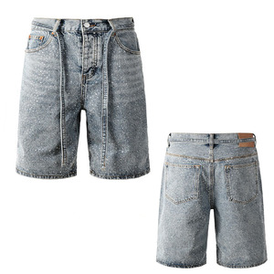 Shorts en jean délavé de haute qualité pour homme, coupe décontractée, avec boutons et strass - Product Image 1