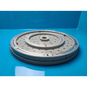 Pommeau de douche AMAT Centura Enabler 1 pour distribution de gaz, utilisé comme pièce détachée d'équipement semi-conducteur d'occasion - Product Image 6