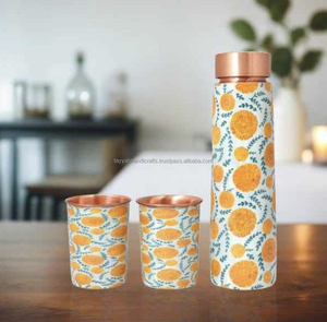Botellas de Cobre Hechas a Mano con Diseño Impreso, Estilo Contemporáneo y Artesanía Tradicional, Perfectas para Uso Personal - Product Image 1
