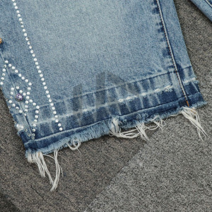 Shorts en jean personnalisés délavés à l'acide, 100 % coton non tissé, écologiques, à taille élastique, pour hommes et femmes, style streetwear décontracté, vente en gros - Product Image 4