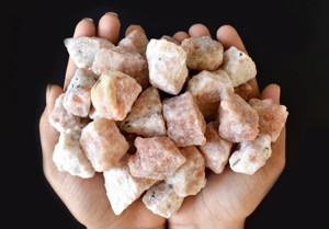 หินซันสโตนคุณภาพพรีเมียมขายส่ง หินดิบกึ่งมีค่า สำหรับตกแต่งและการทำสมาธิ - Product Image 6