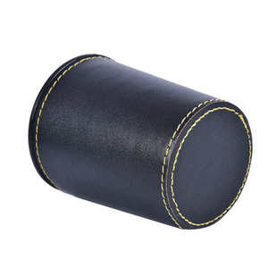 Copa para Dados de Cuero Sintético Negro con Hilo Rojo Cosido a Mano, Agitador Profesional para Dados y Logotipo Personalizado Promocional - Product Image 5