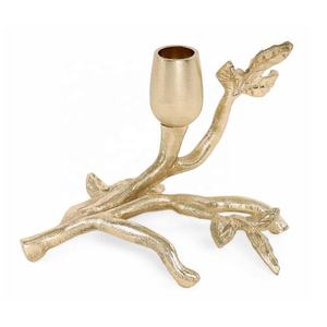 Bougeoir conique doré moderne Feuille rampante Design Métal Occasion festive Salon Décor à la maison Bougeoir Support de table à manger - Product Image 1