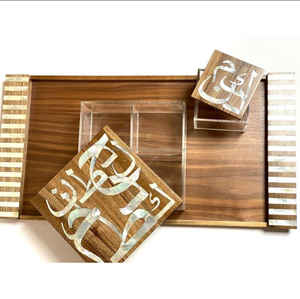 Caja de Almacenamiento de Dulces de Acrílico Transparente con Incrustaciones de Madera, Elegante Edición de Regalo para Ramadán, con Acabado Premium - Product Image 5