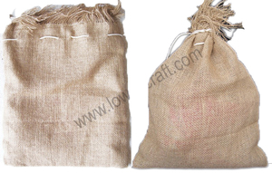 ถุงผ้าปอกระเจาสีธรรมชาติแบบขายส่ง พร้อมเชือกผูก สำหรับใส่ของขวัญคริสต์มาส หรือใส่เครื่องประดับ สำหรับห่อของขวัญ - Product Image 6