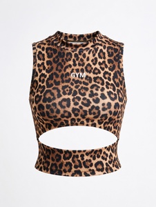 Ensemble de yoga sans couture haute performance pour femmes, 3 pièces, vêtements de sport et de fitness, fabriqué par Hanger Impex - Product Image 3