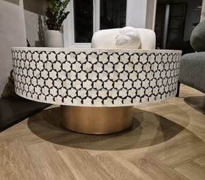 Consola con incrustaciones de hueso Hermosos muebles de mesa de centro con incrustaciones de hueso de la India Otomanos de nácar de lujo a la venta a granel - Product Image 4
