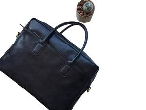Bolso de Lujo para Portátil de Cuero Genuino Premium, Cierre de Cremallera |   Maletín Ejecutivo Ligero y Elegante para Hombres y Mujeres - Product Image 3