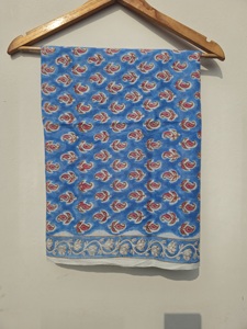 Paréo en coton imprimé à la main, motif cachemire bleu floral, léger, style bohème, pour femme, doux pour la peau, idéal pour la plage ou comme couverture de maillot de bain. - Product Image 6