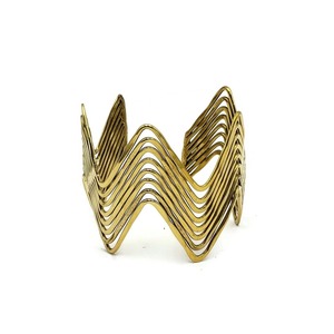 Brazalete de Resina Blanco y Negro, Imitación de Perlas, Brazalete Ancho Vintage para Bodas y Fiestas, para Mujer - Product Image 3