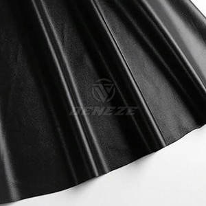 Créez vos propres jupes en cuir légères pour femmes, en vente, de bonne qualité, style unique. - Product Image 6