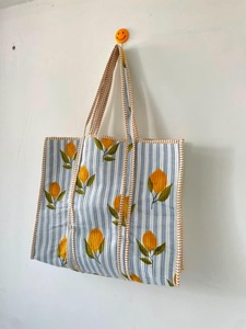 Sac fourre-tout bohème matelassé motif citron, fait main en coton, fermeture ouverte, grand sac de marché à bandoulière floral, toutes saisons CRAFT HACKLE - Product Image 2