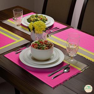 Sets de table rectangulaires en tissu de lin rose et jaune, design moderne antidérapant pour table à manger, lot de 7 pièces - Product Image 1