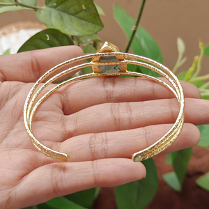 กำไลข้อมือแบบปรับได้สามวง ชุบทอง 18k ประดับด้วยหินลาบราโดไรต์ธรรมชาติรูปทรงหยดน้ำ สำหรับผู้หญิง แฟชั่นสำหรับงานปาร์ตี้ ขายส่ง - Product Image 5