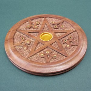 Quemador de Incienso de Madera con Forma de Pentagrama - Product Image 2
