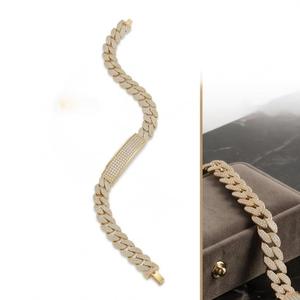 Bracelet à maillons en cristal doré pour homme DIVYORO - Product Image 1