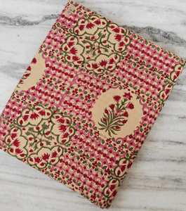 Tissu en coton imprimé au bloc Sanaganeri, tissu imprimé à la main de Jaipur, tissu indien pour robes, fournisseur de tissus en coton en gros - Product Image 3